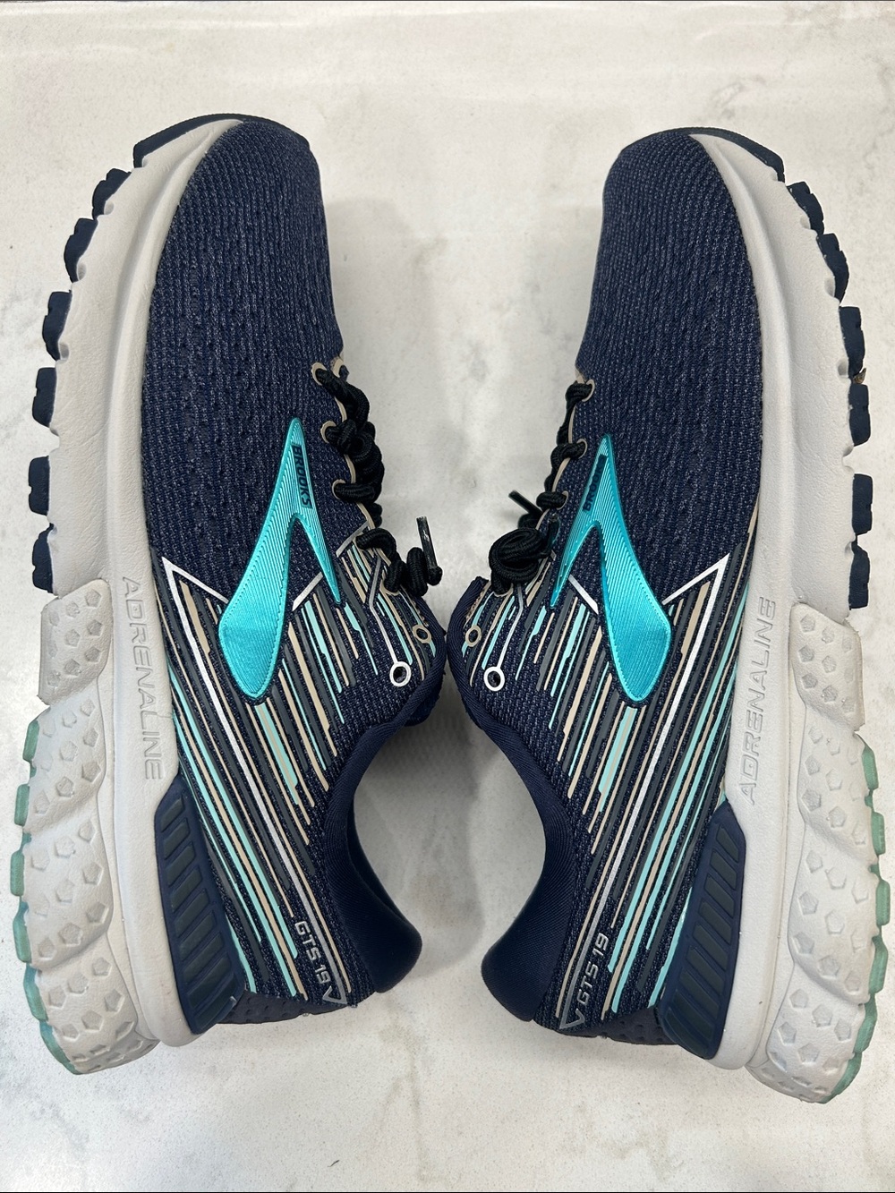 Brooks Women's Adrenaline GTS 19 Running Shoes Size 8 - Picture 9 of 16